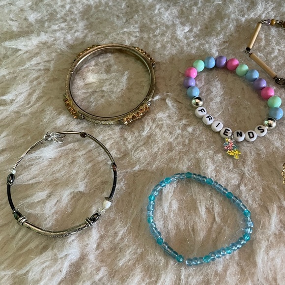 6 Piece Bracelet Bundle - Picture 2 of 12